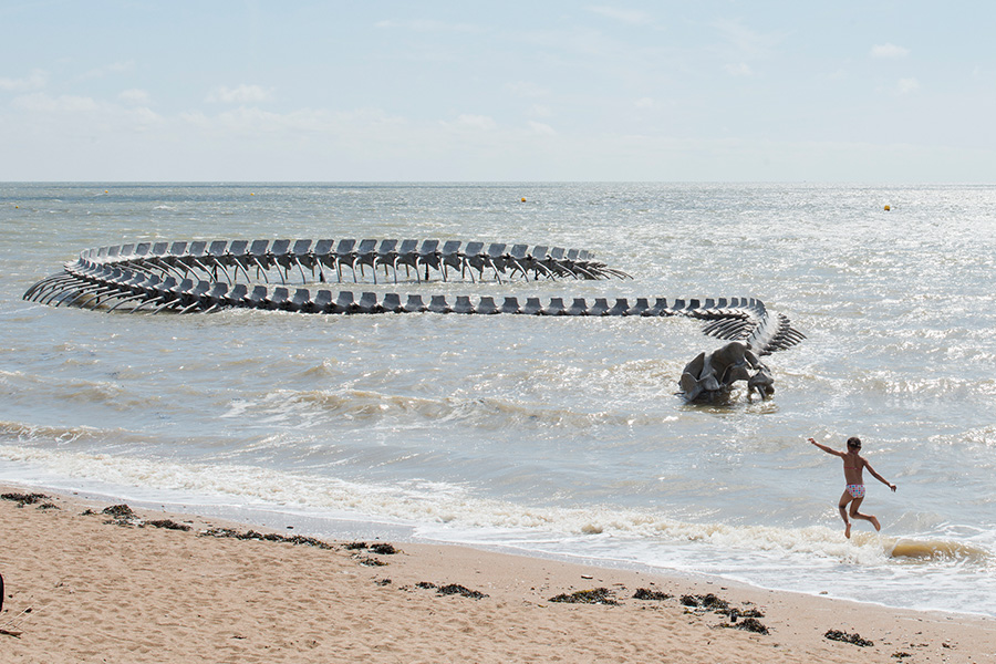 Huang Yong Ping ‚??Serpent d'oc√©an‚?ù