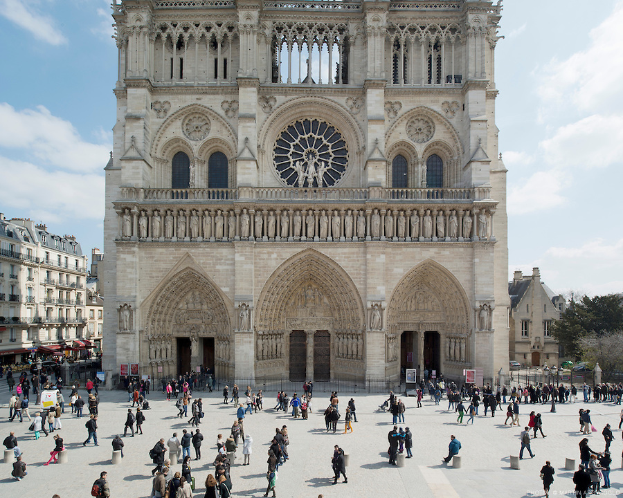 Parvis de la Cathédrale Notre Dame de Paris. Paris, 2013.