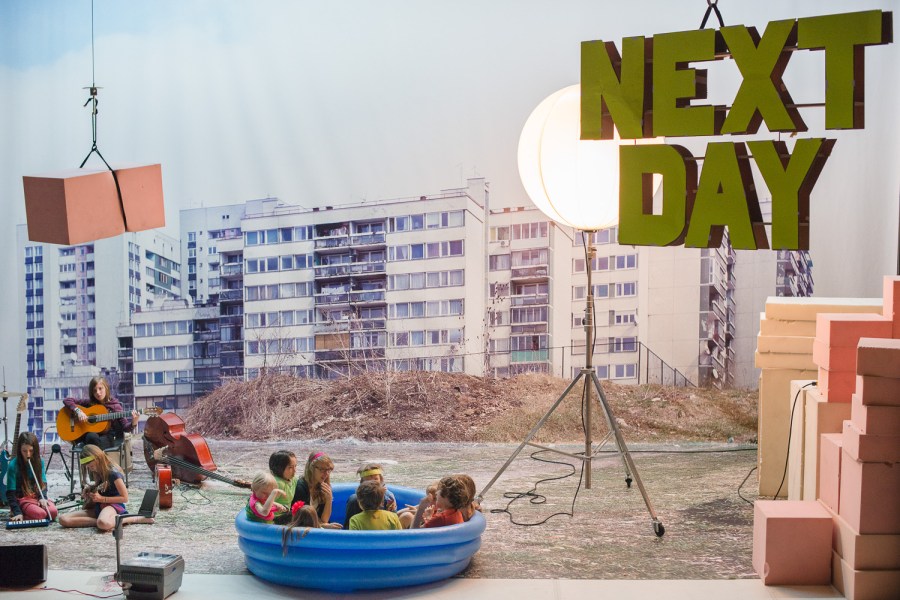 Next Day - Philippe Quesne, Paris / CAMPO, Gent. Nationaltheater Mannheim