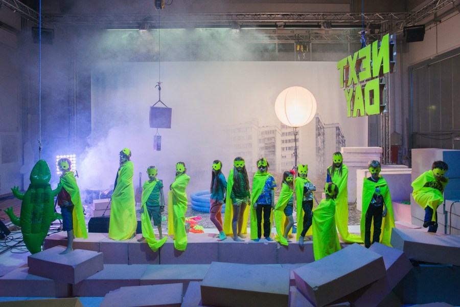 Next Day - Philippe Quesne, Paris / CAMPO, Gent. Nationaltheater Mannheim