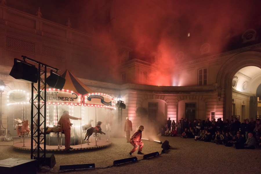 Nuit Blanche 2015 à Paris.