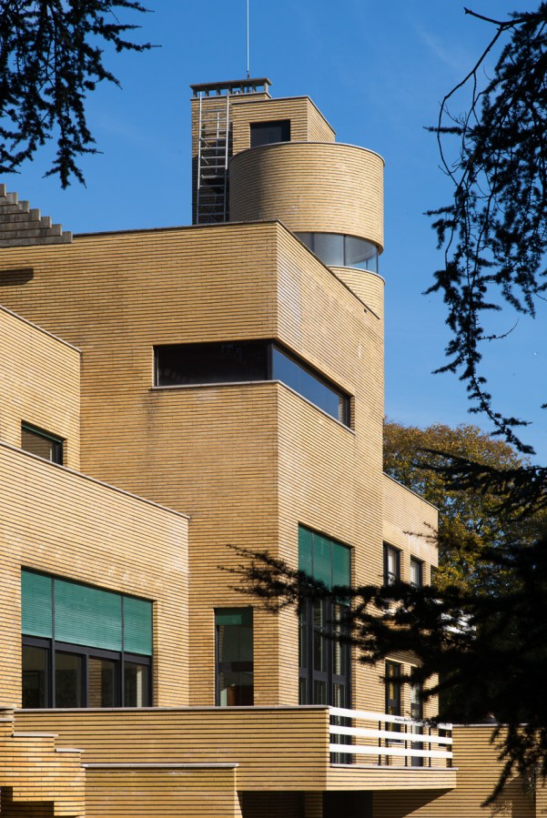La Villa Cavrois par l'architecte Robert Mallet-Stevens, restaurée par le Centre des monuments nationaux (CMN). Croix, Nord-Pas-de-Calais, 2015.